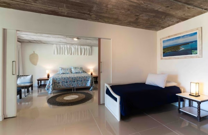 Linda casa de estilo colonial en altos de La Barra